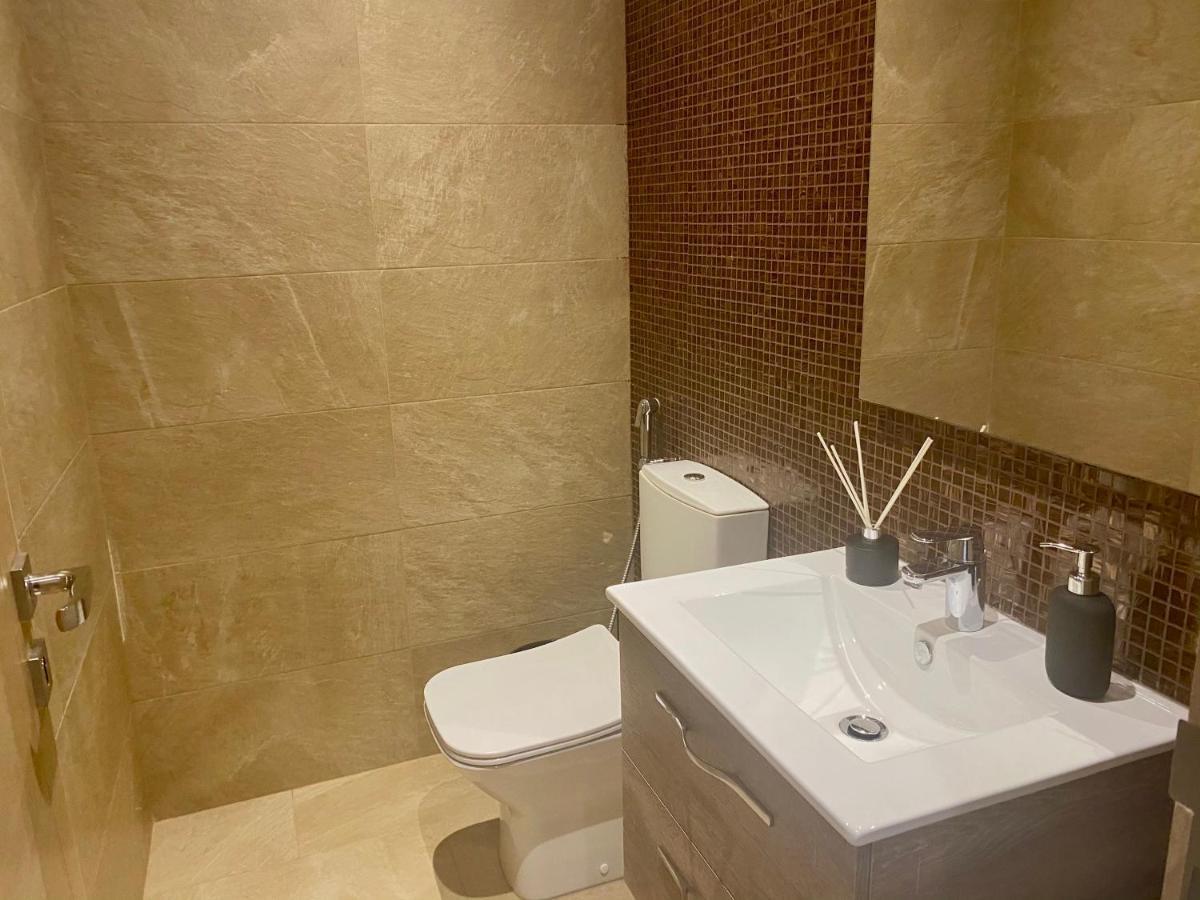 Appartement confortable et ensoleillé, belle vue Casablanca Esterno foto
