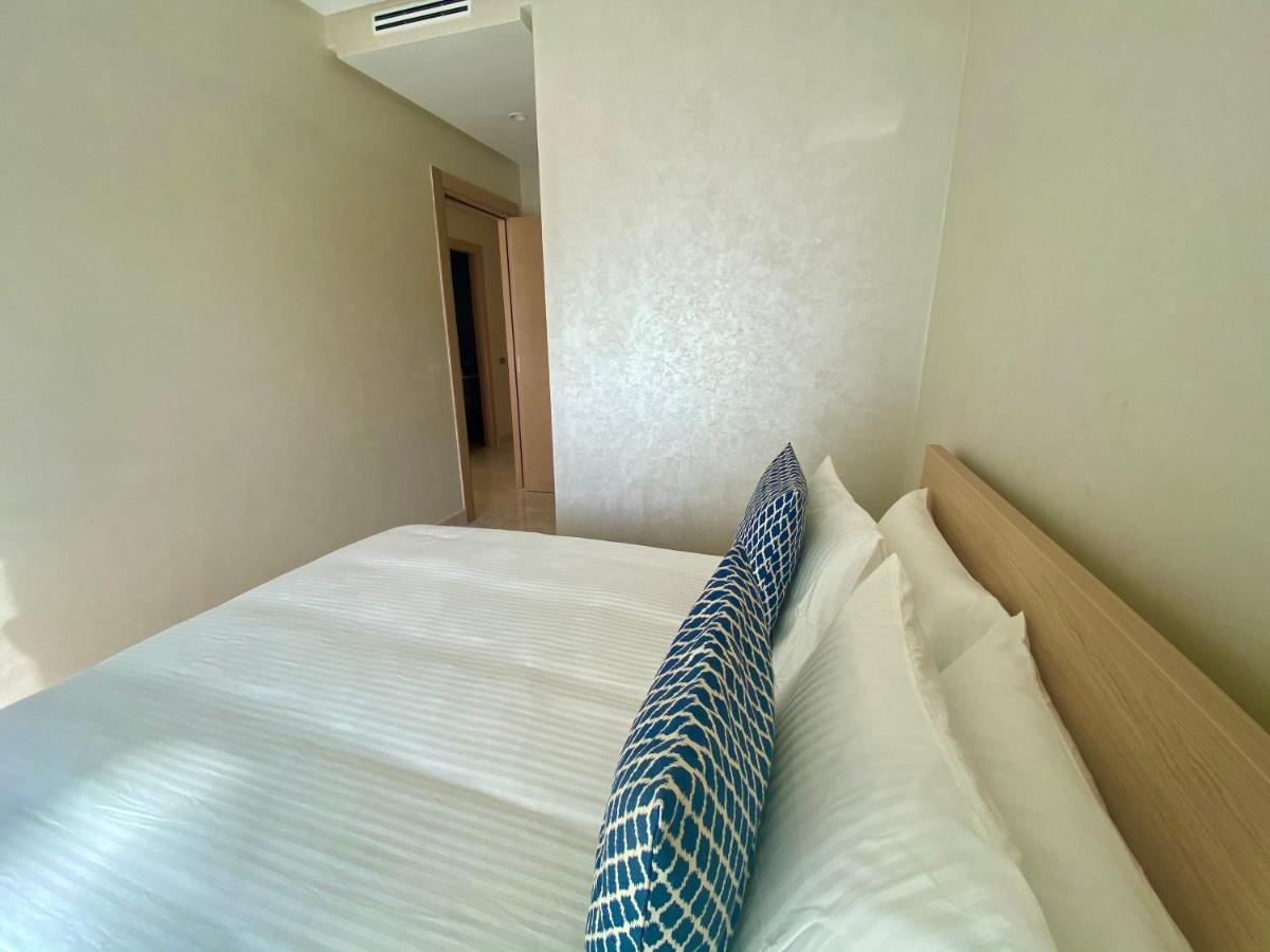 Appartement confortable et ensoleillé, belle vue Casablanca Esterno foto